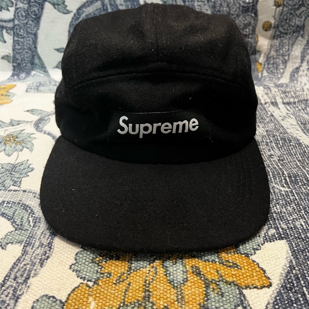Supreme Classic Black Hat